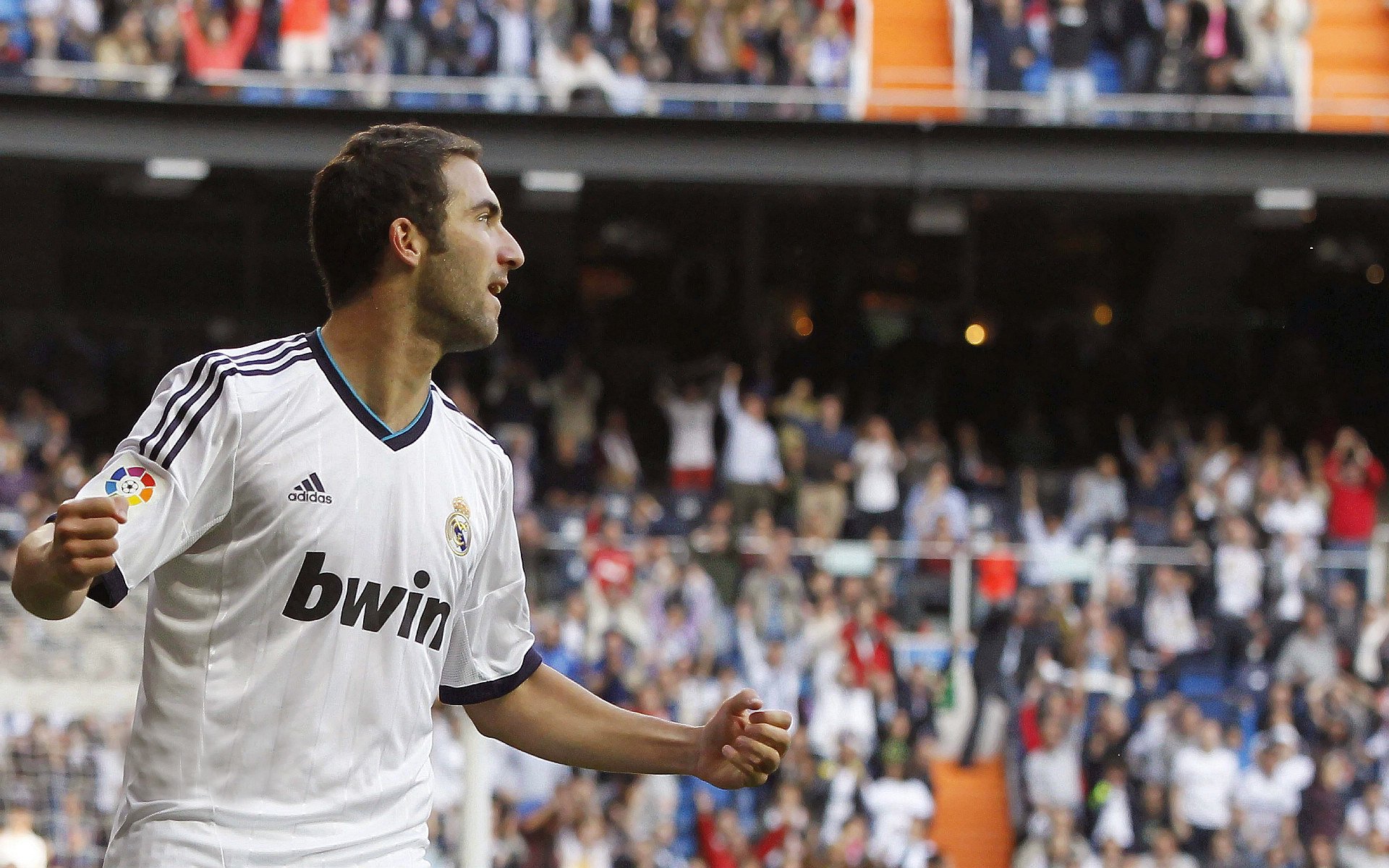 掘金客场告捷约基奇再夺三双，掘金中锋约基奇厉害吗