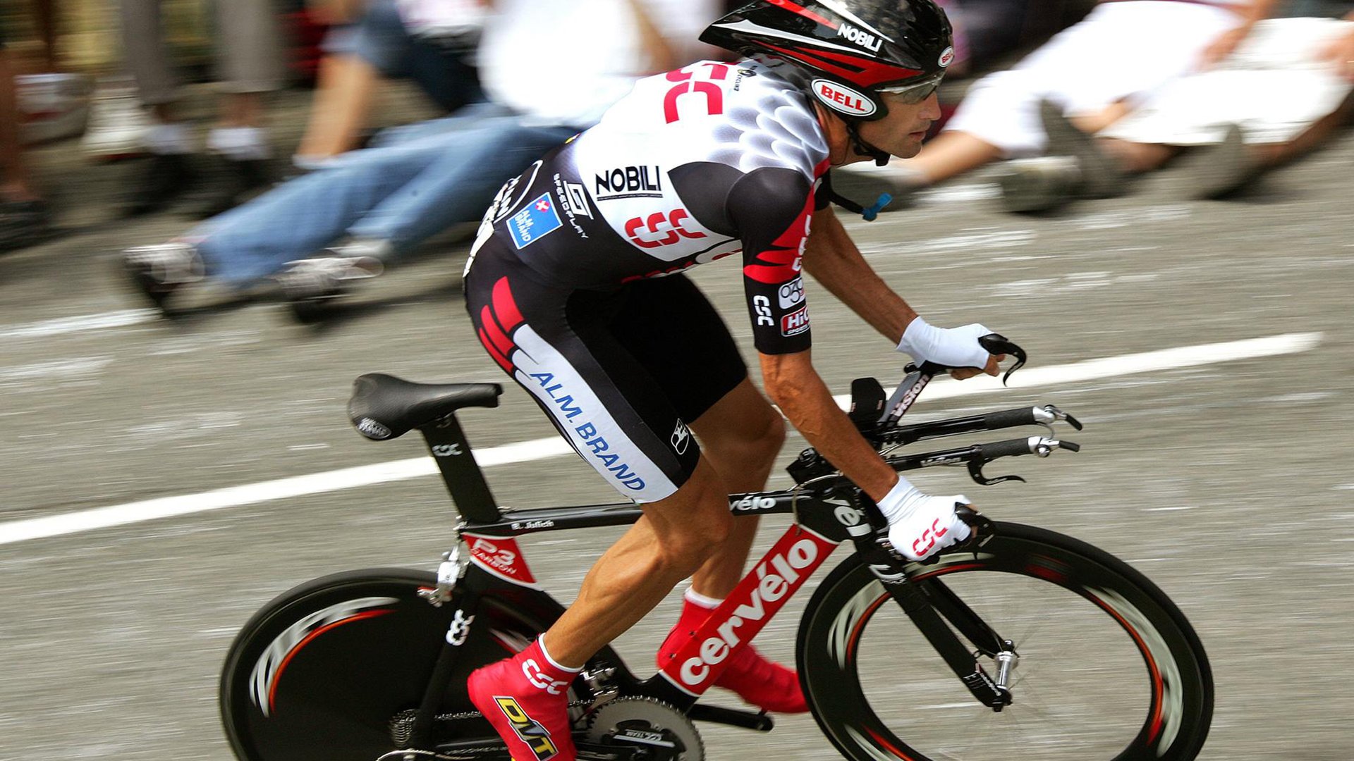 赛后专访：李明感慨“全队努力带来这场精彩比赛”！，李明足球个人资料